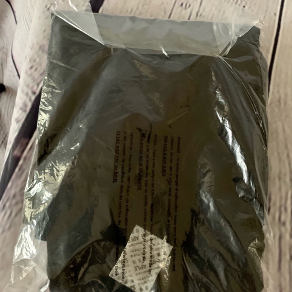 Brand New Torrid Sequin Leggings Size 3 - Picture 5 of 8